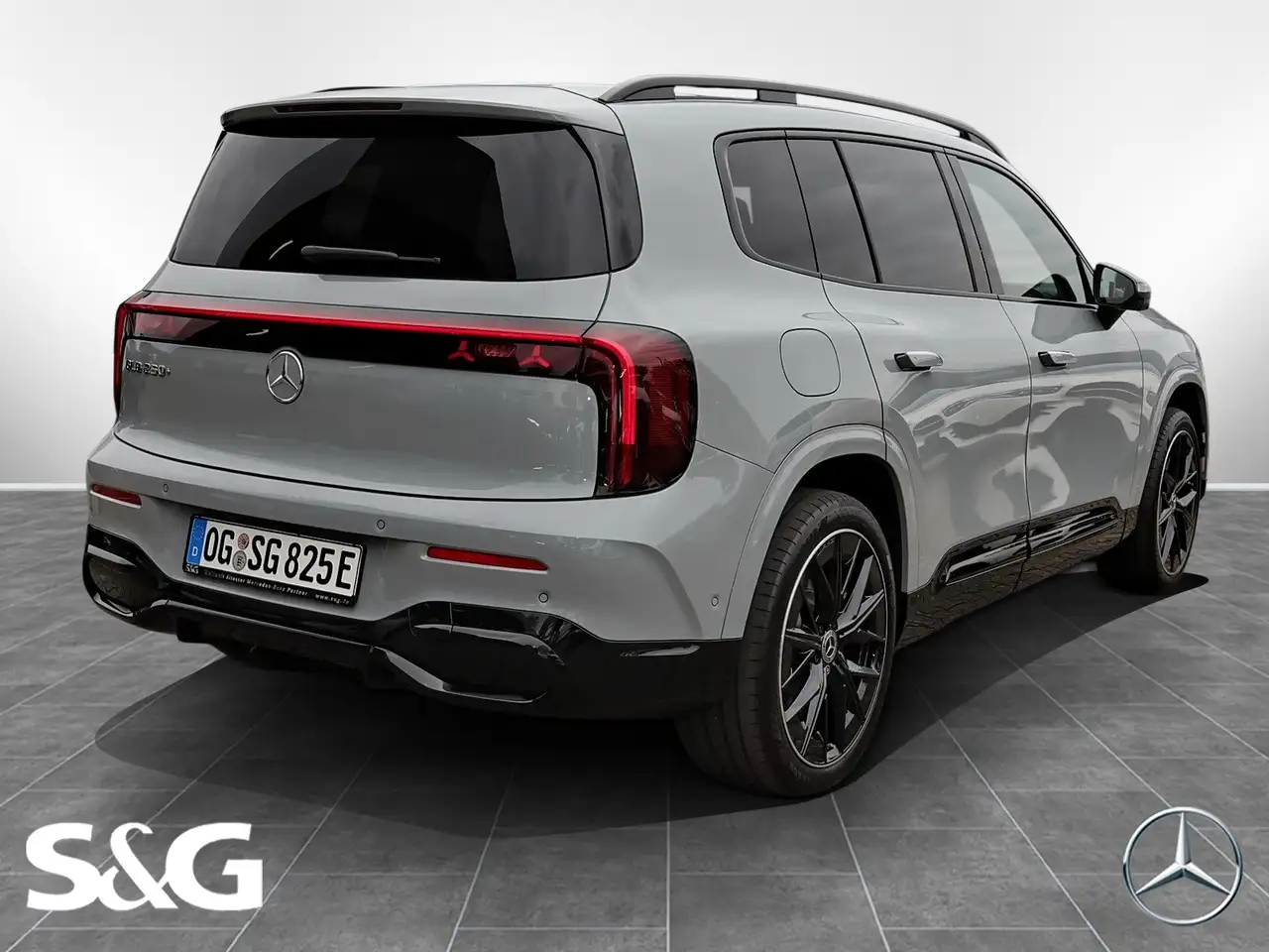 Mercedes-Benz GLB 250 2