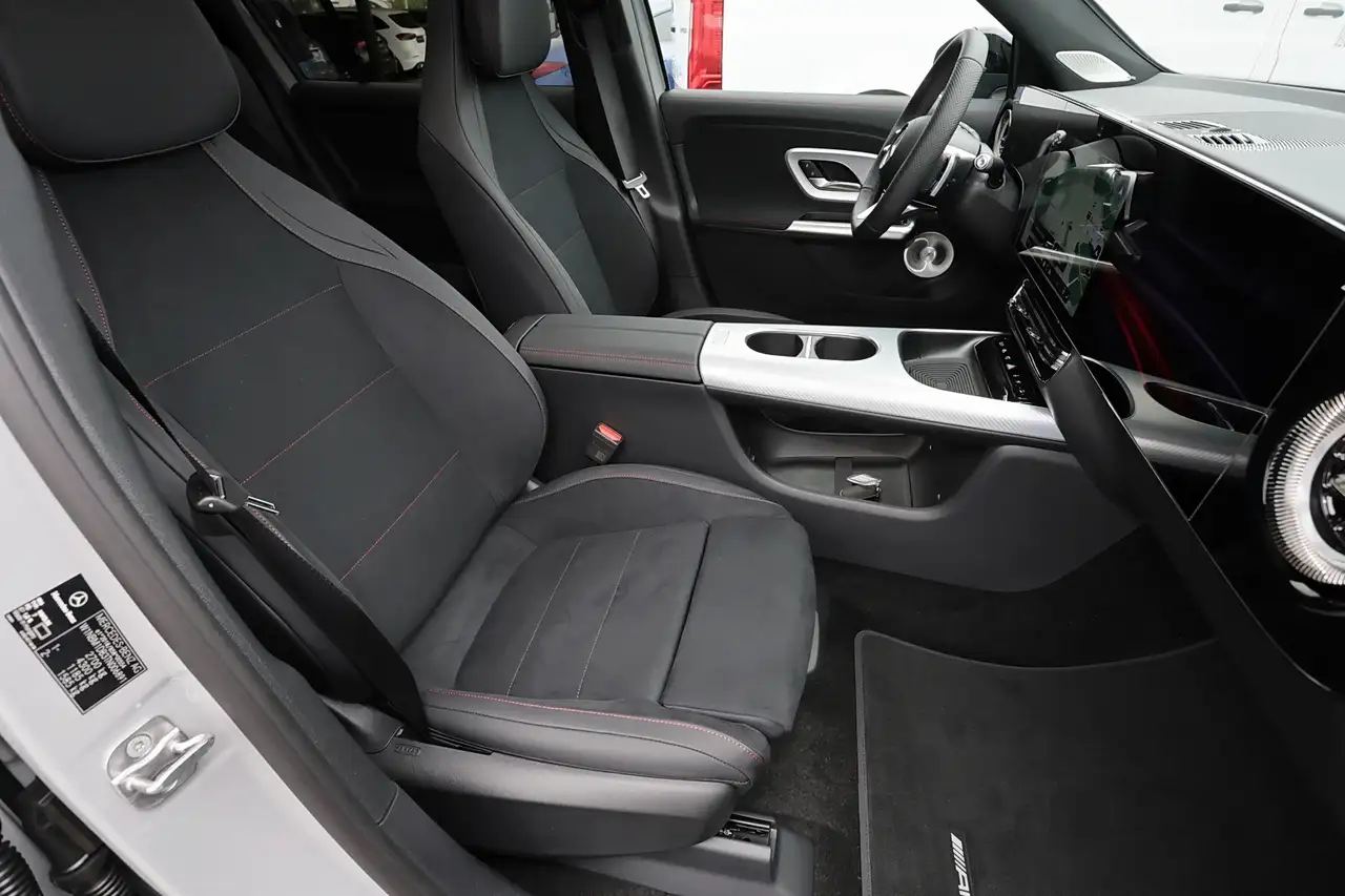 Mercedes-Benz GLB 250 4