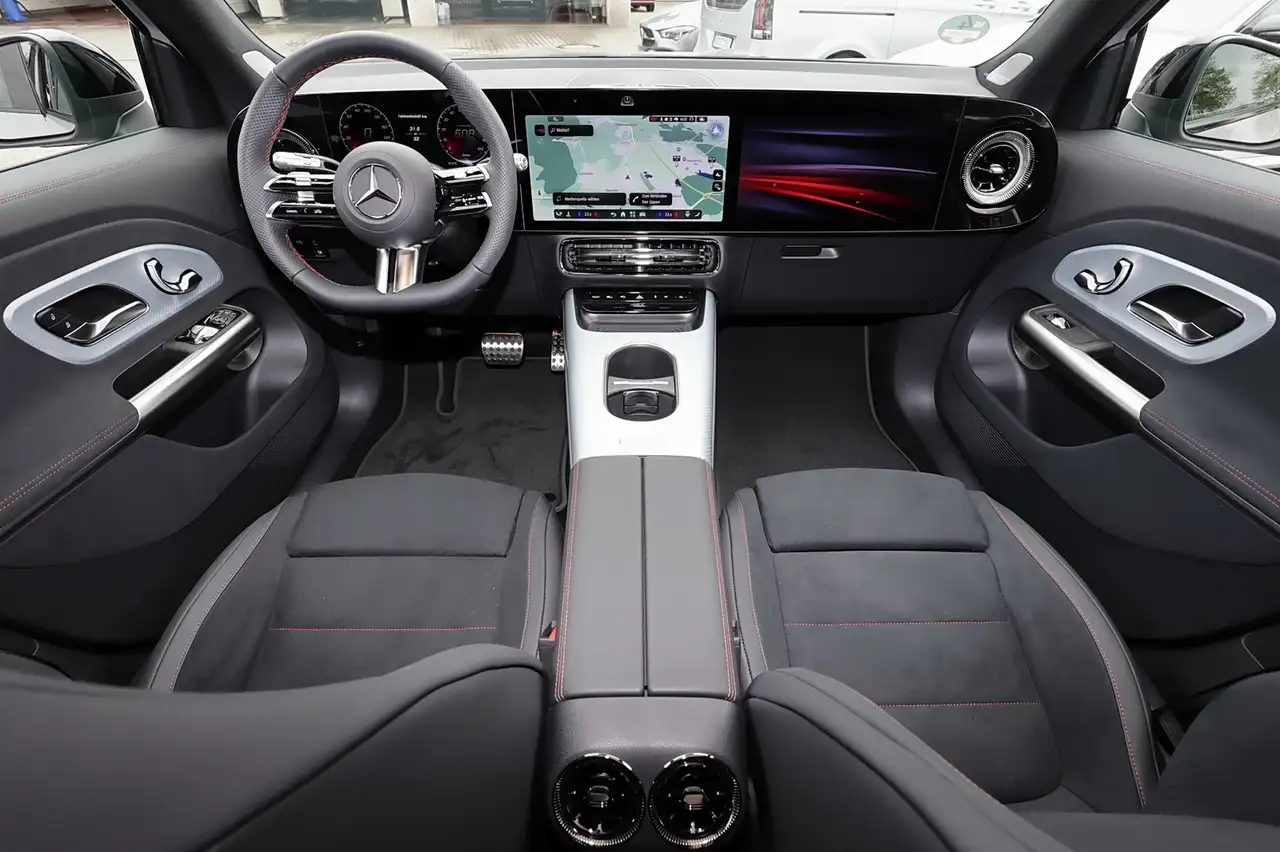 Mercedes-Benz GLB 250 5