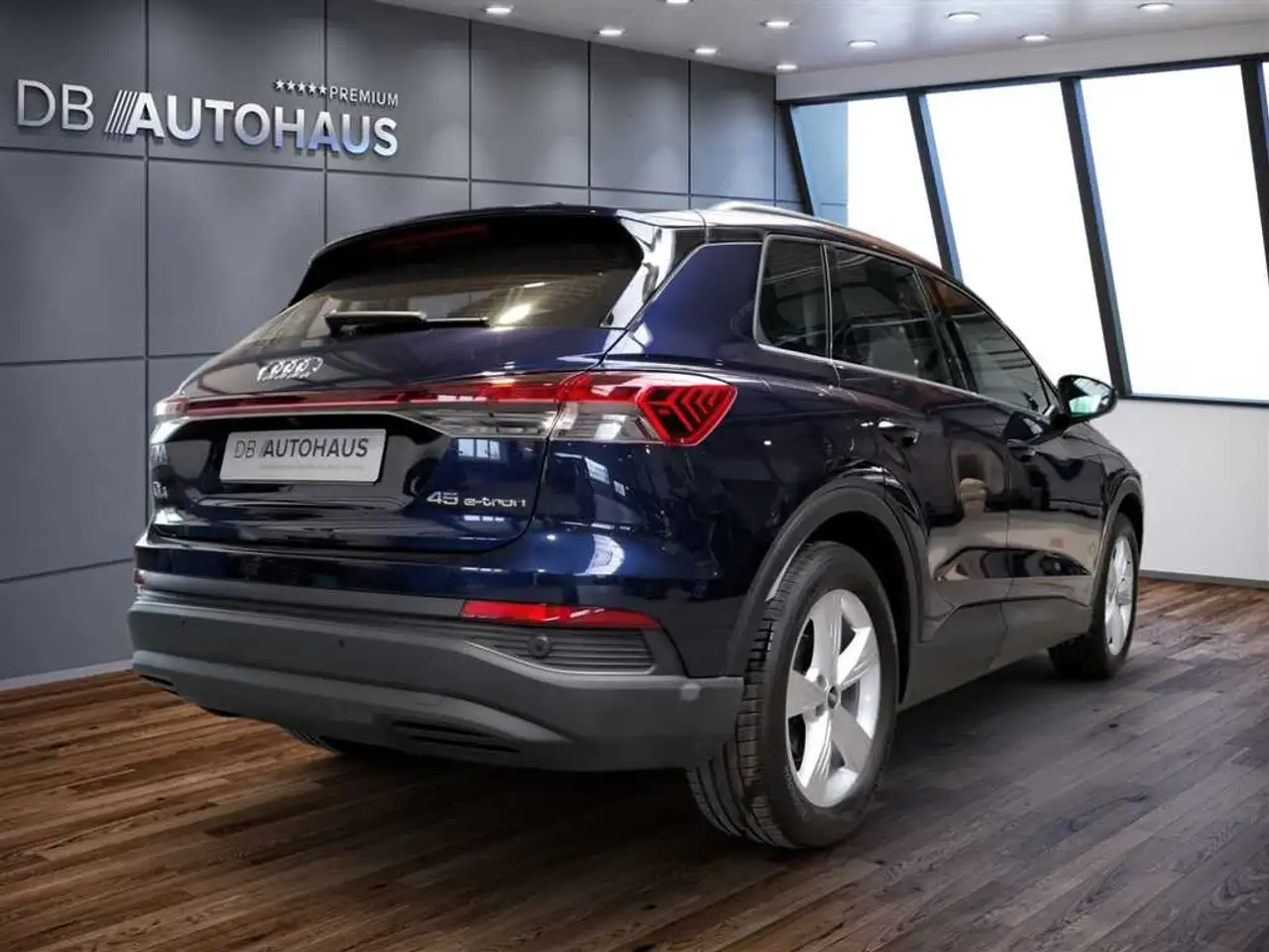 Audi Q4 4