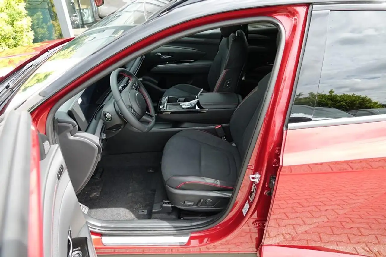 Hyundai TUCSON 10