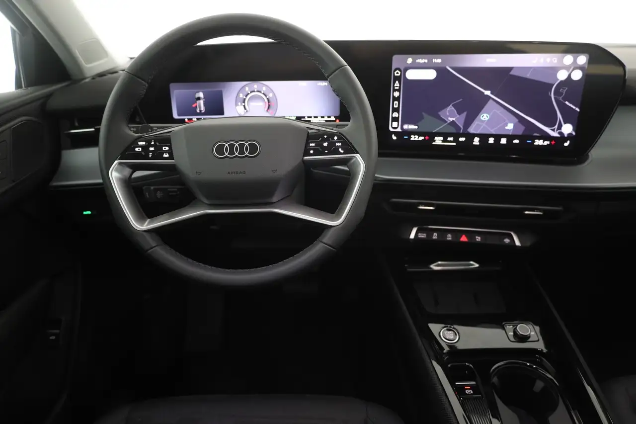 Audi Q3 10