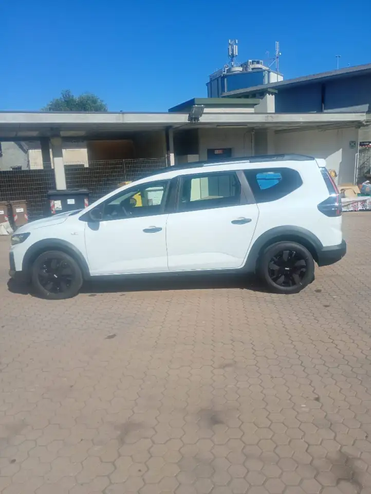 Dacia Jogger 9