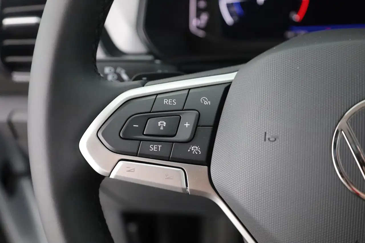 Volkswagen T-Cross 16