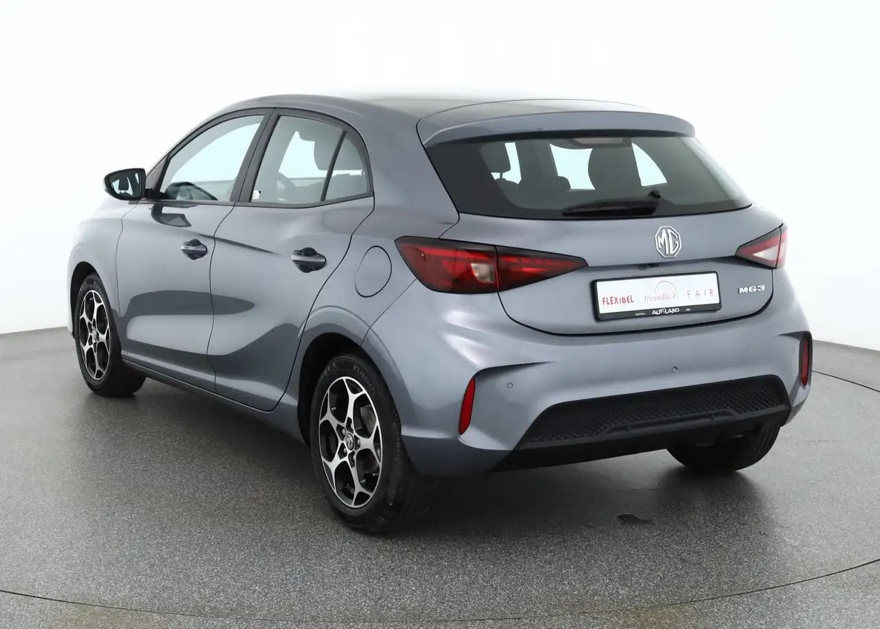 MG MG3 1.5 3