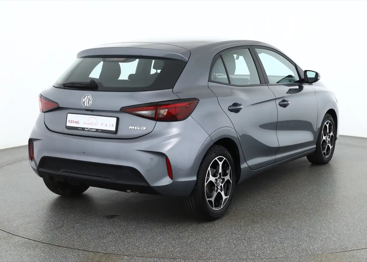 MG MG3 1.5 5