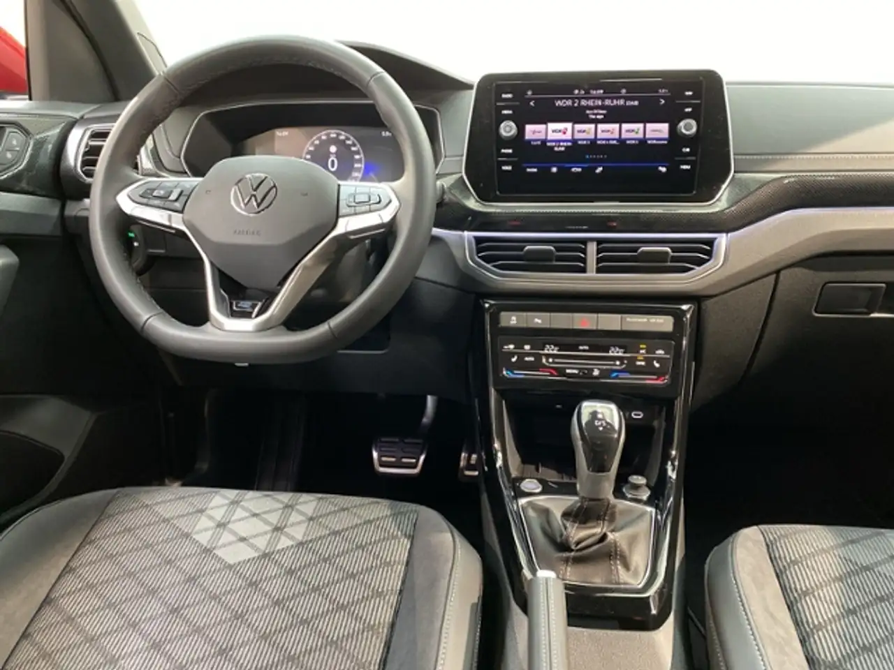 Volkswagen T-Cross 7