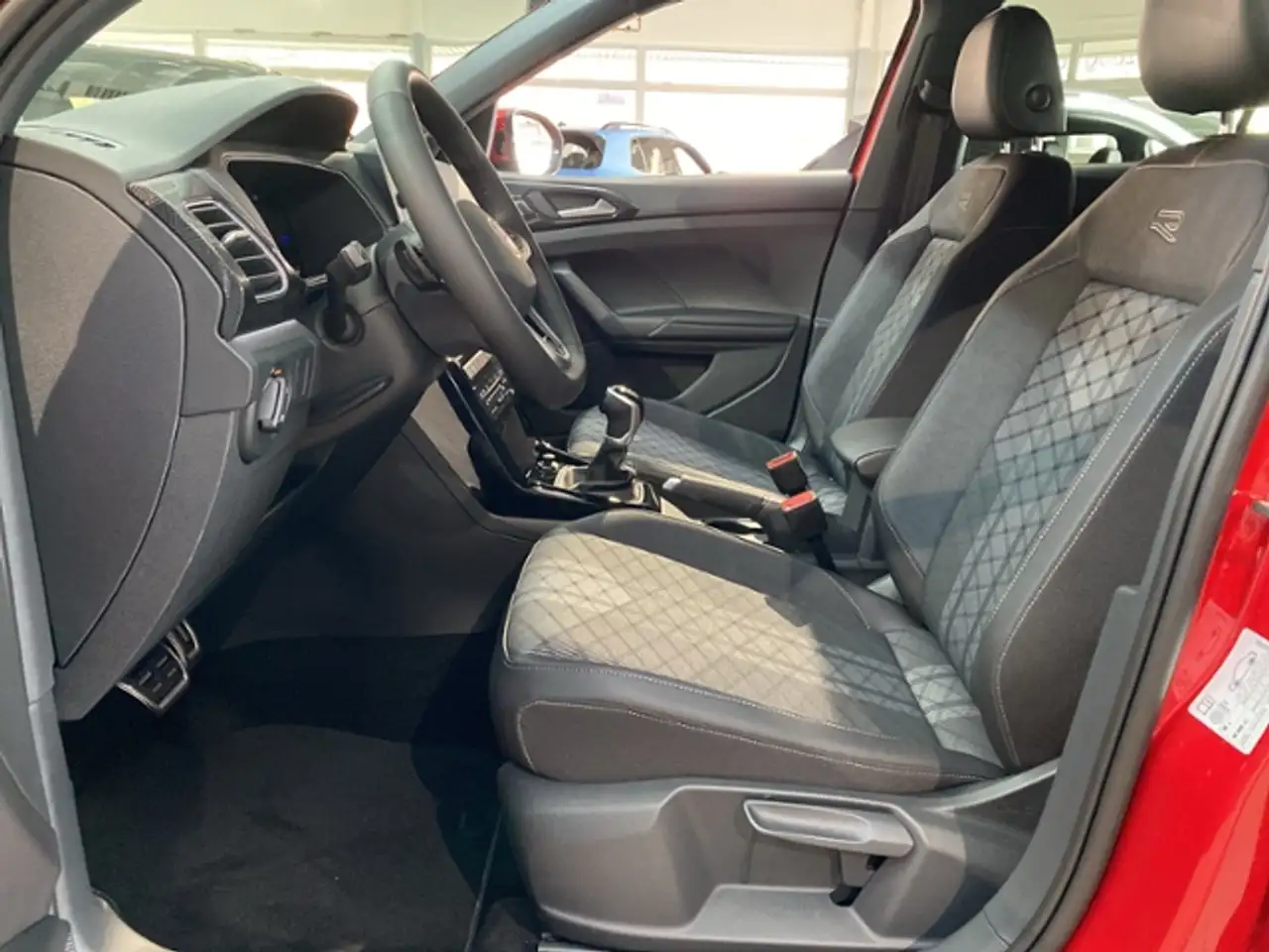 Volkswagen T-Cross 9