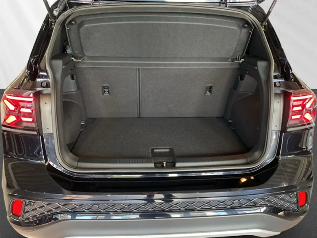 Volkswagen T-Cross 6