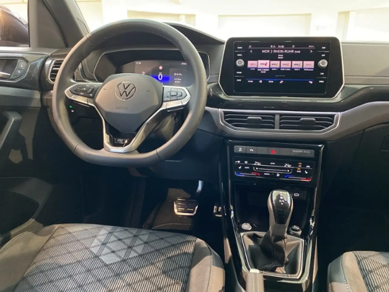 Volkswagen T-Cross 7