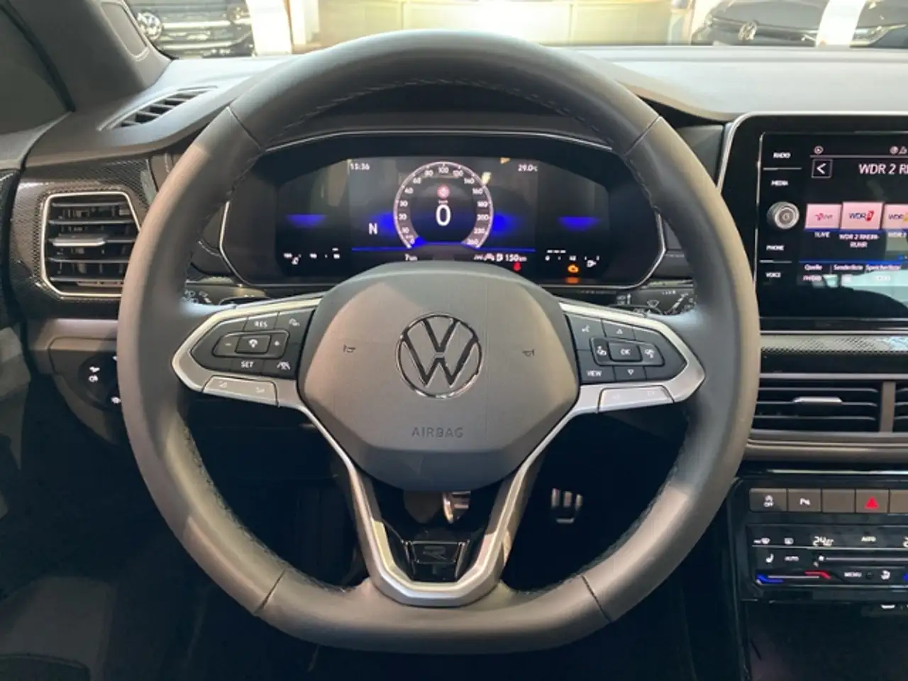 Volkswagen T-Cross 13
