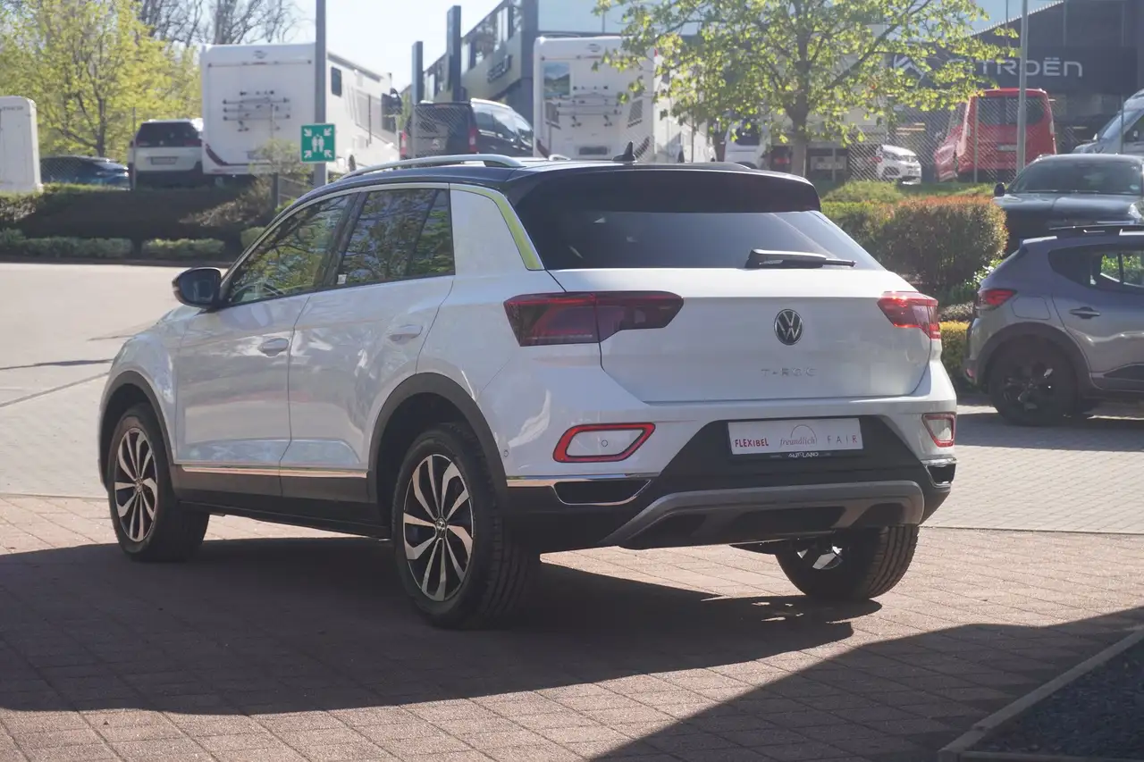Volkswagen T-Roc 3