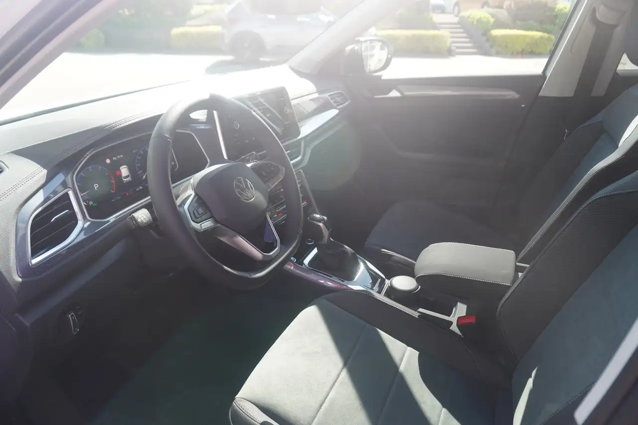 Volkswagen T-Roc 7