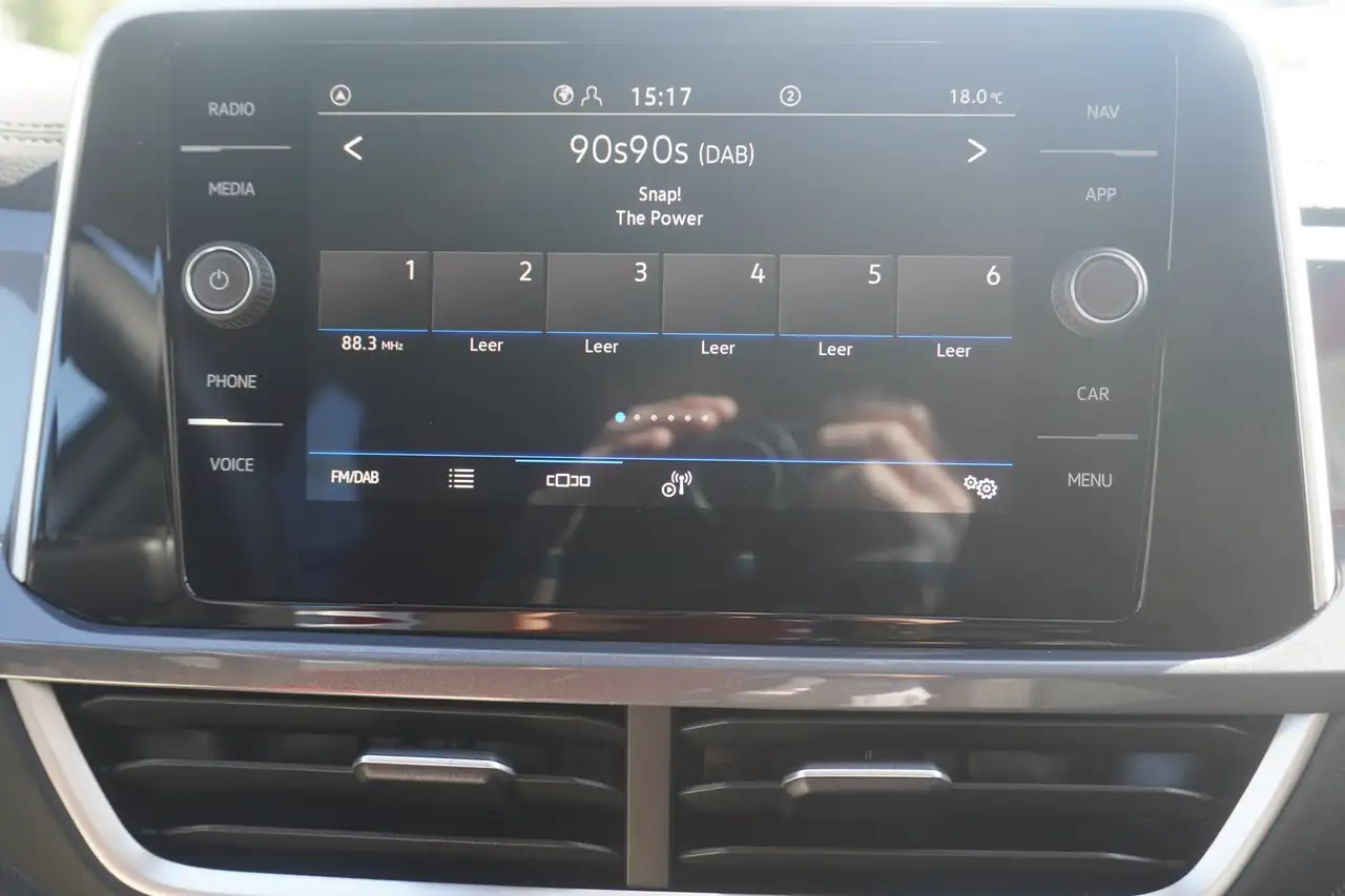 Volkswagen T-Roc 10