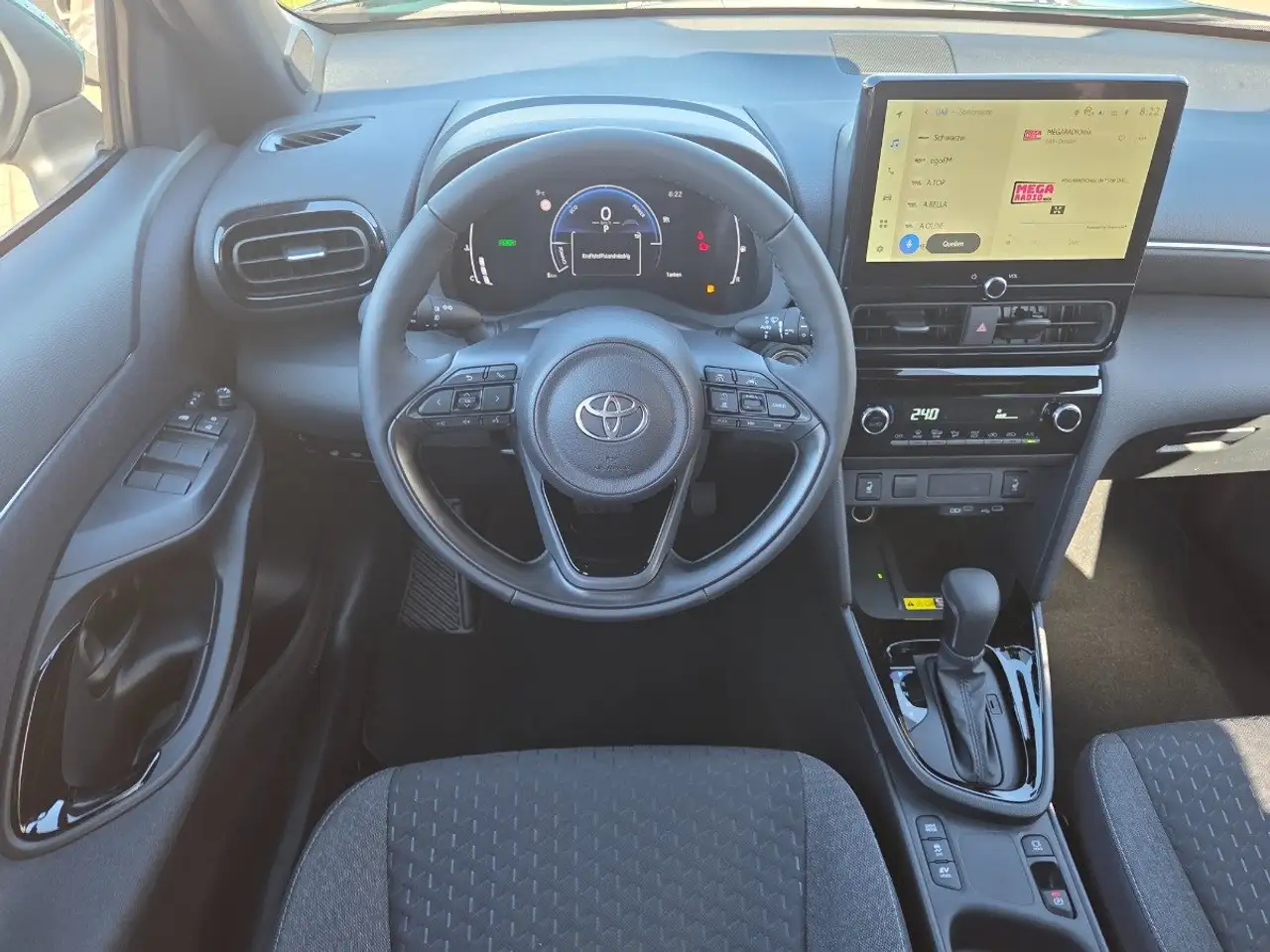 Toyota Yaris 6
