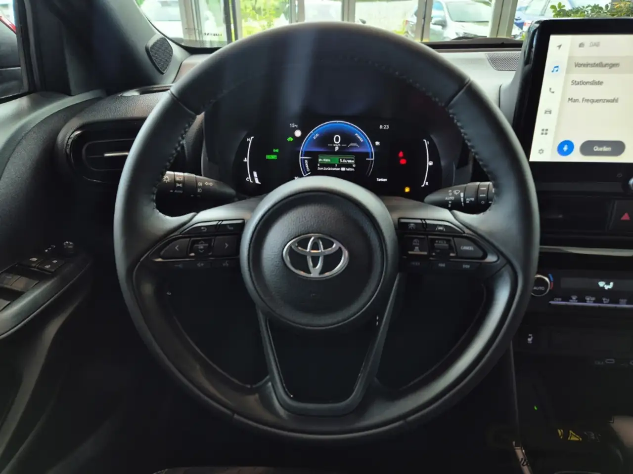 Toyota Yaris 14