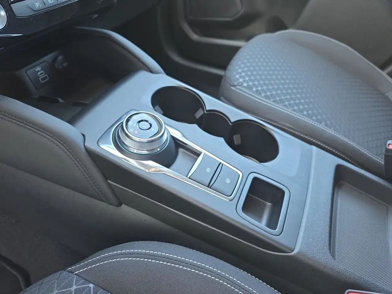 Ford Kuga 9