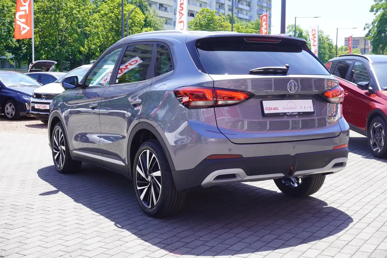 MG ZS 1.5 4