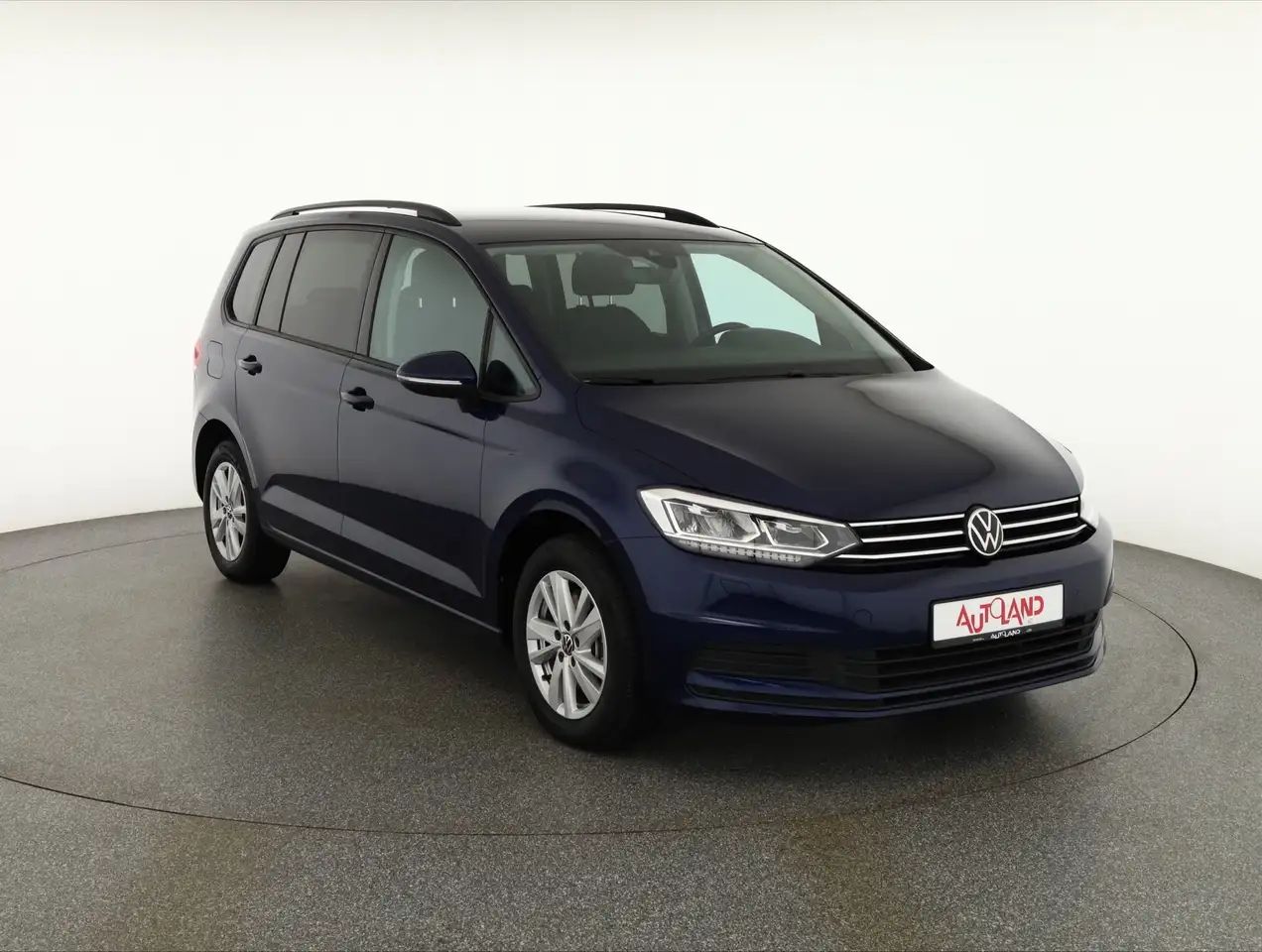 Volkswagen Touran 8