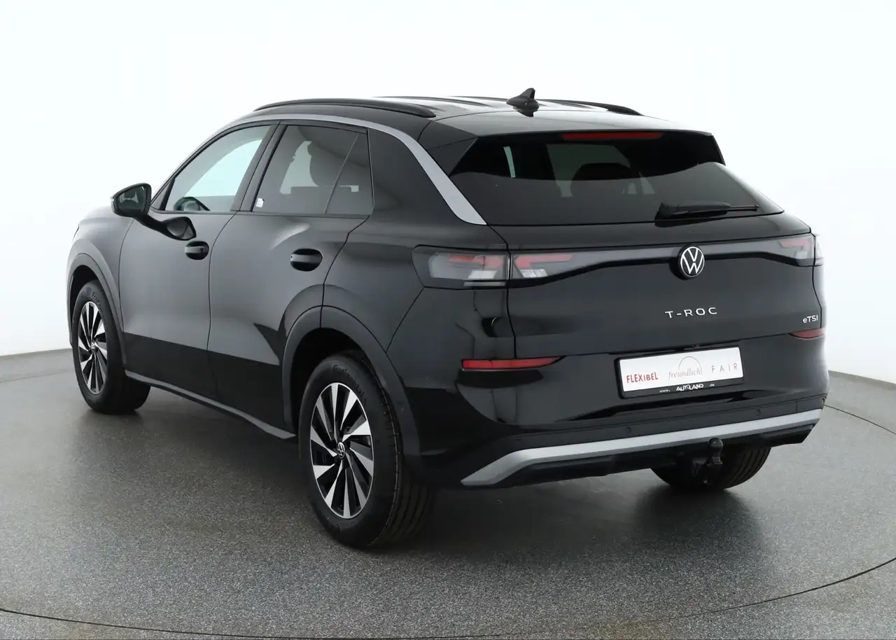 Volkswagen T-Roc 3