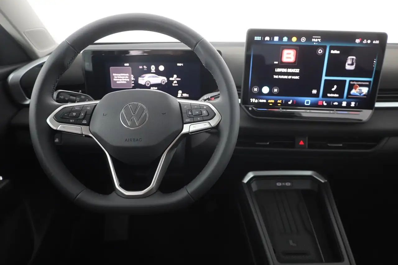 Volkswagen T-Roc 10