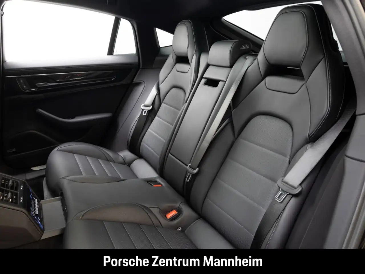 Porsche Panamera 14