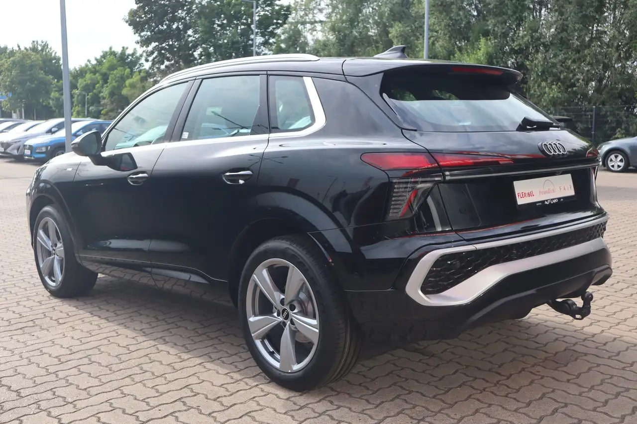 Audi Q3 6