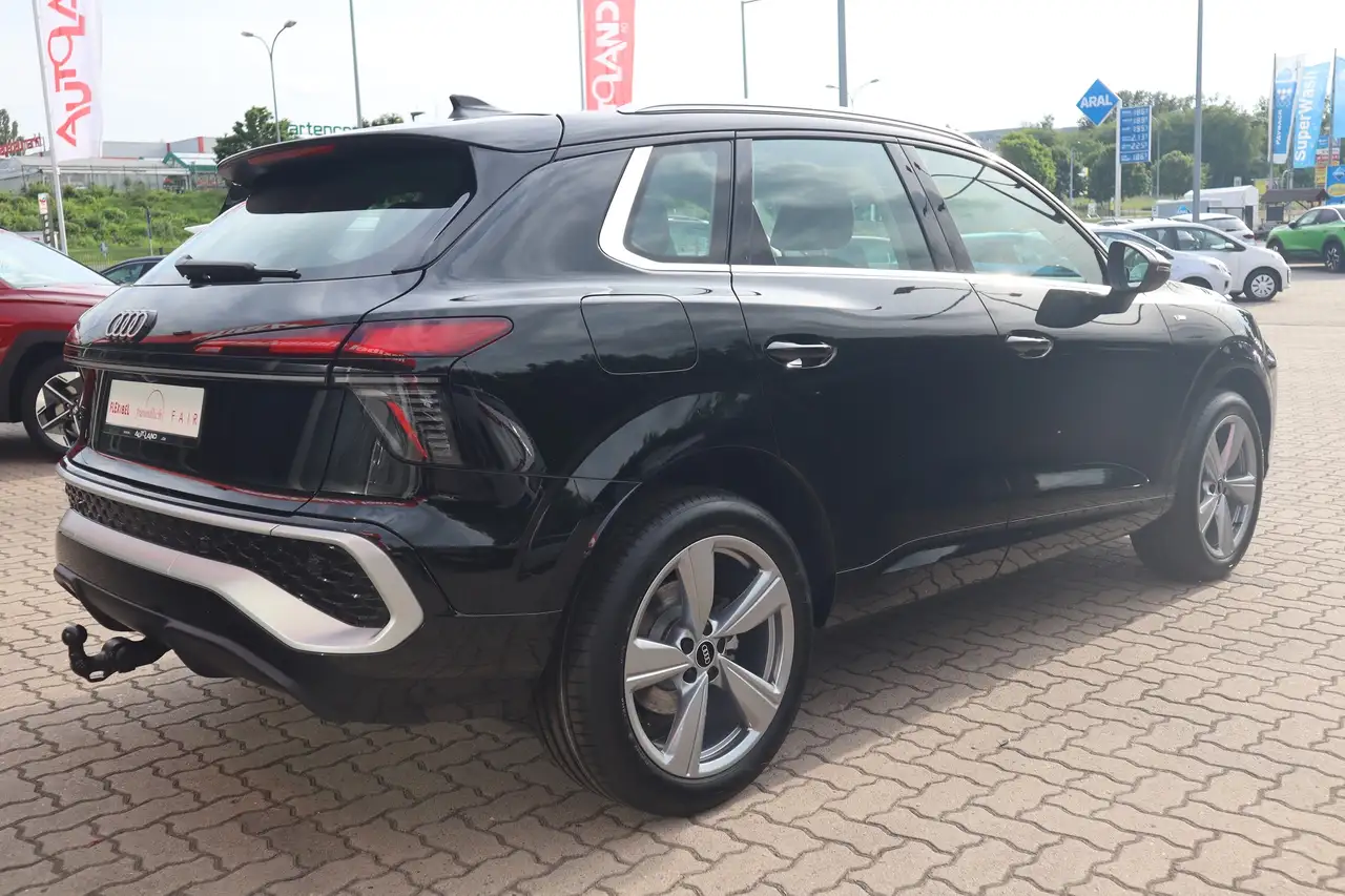 Audi Q3 8