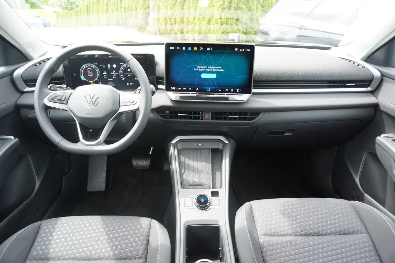 Volkswagen T-Roc 11
