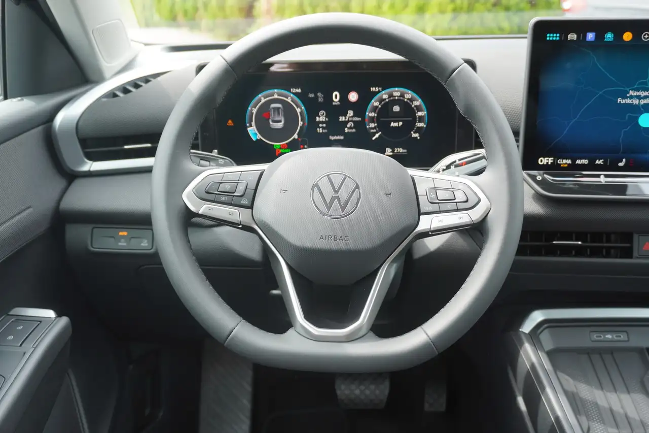 Volkswagen T-Roc 12