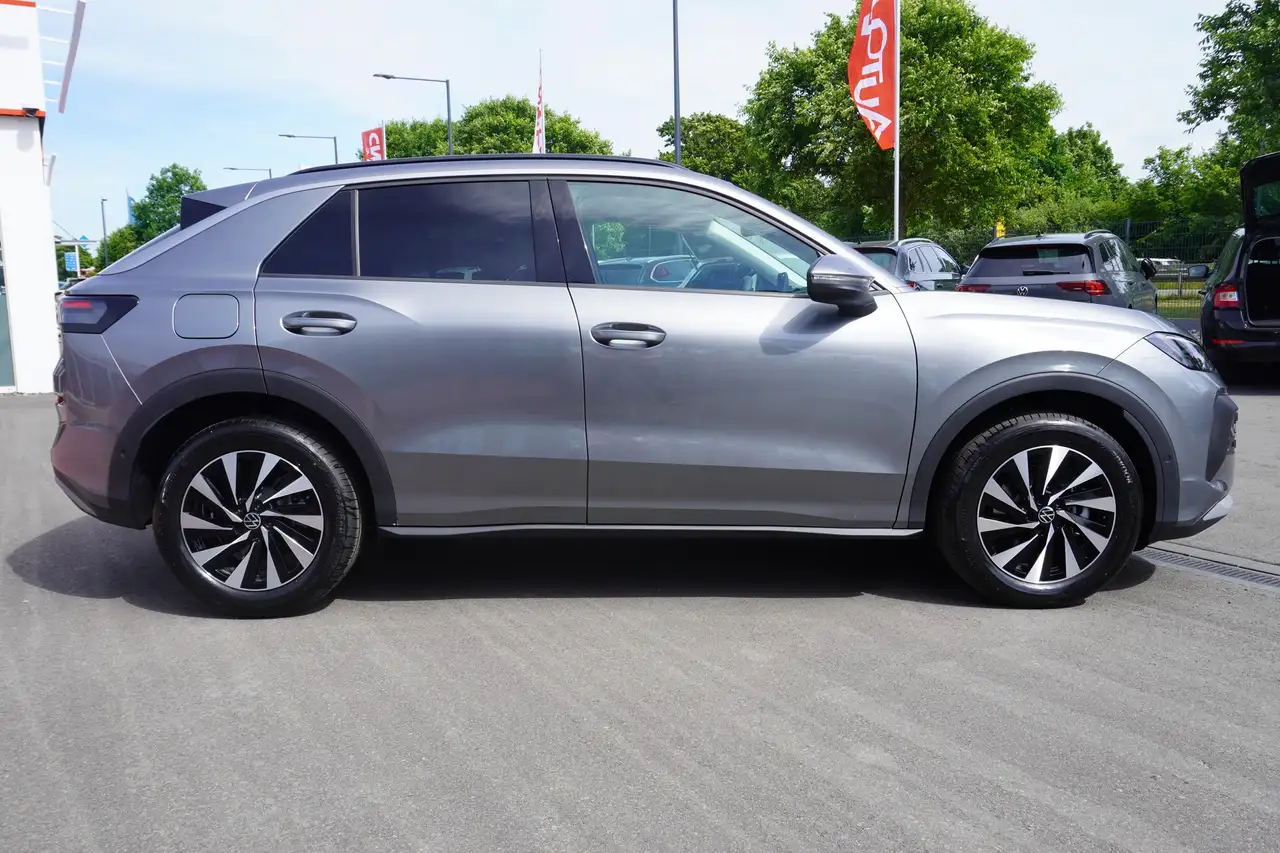 Volkswagen T-Roc 4