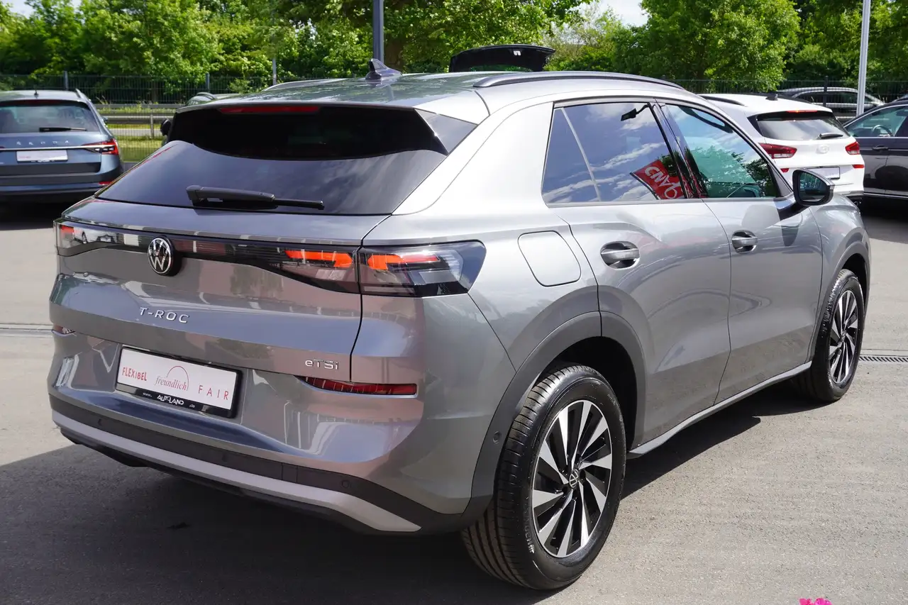 Volkswagen T-Roc 5