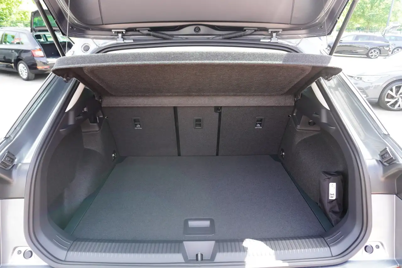 Volkswagen T-Roc 8