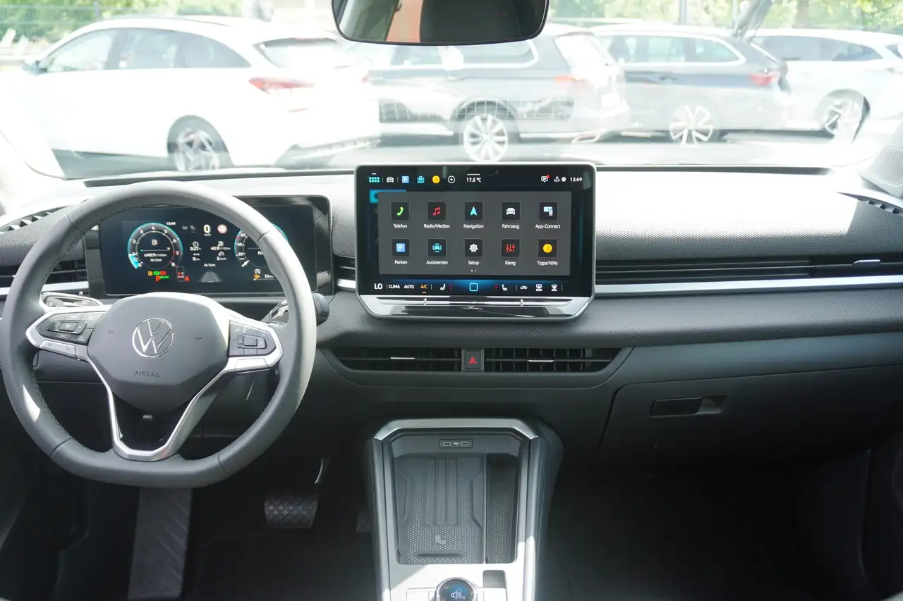 Volkswagen T-Roc 13
