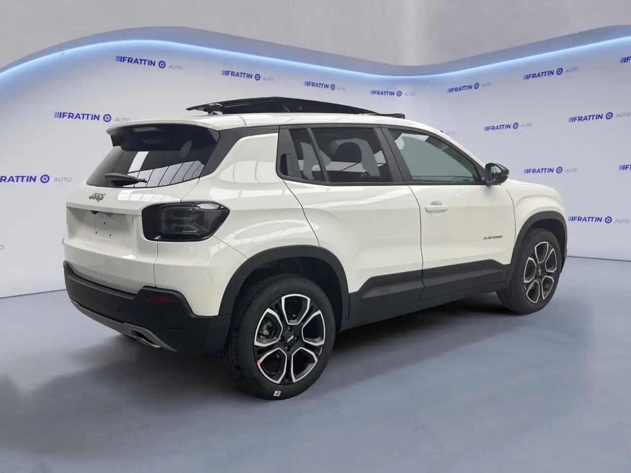 Jeep Avenger 4