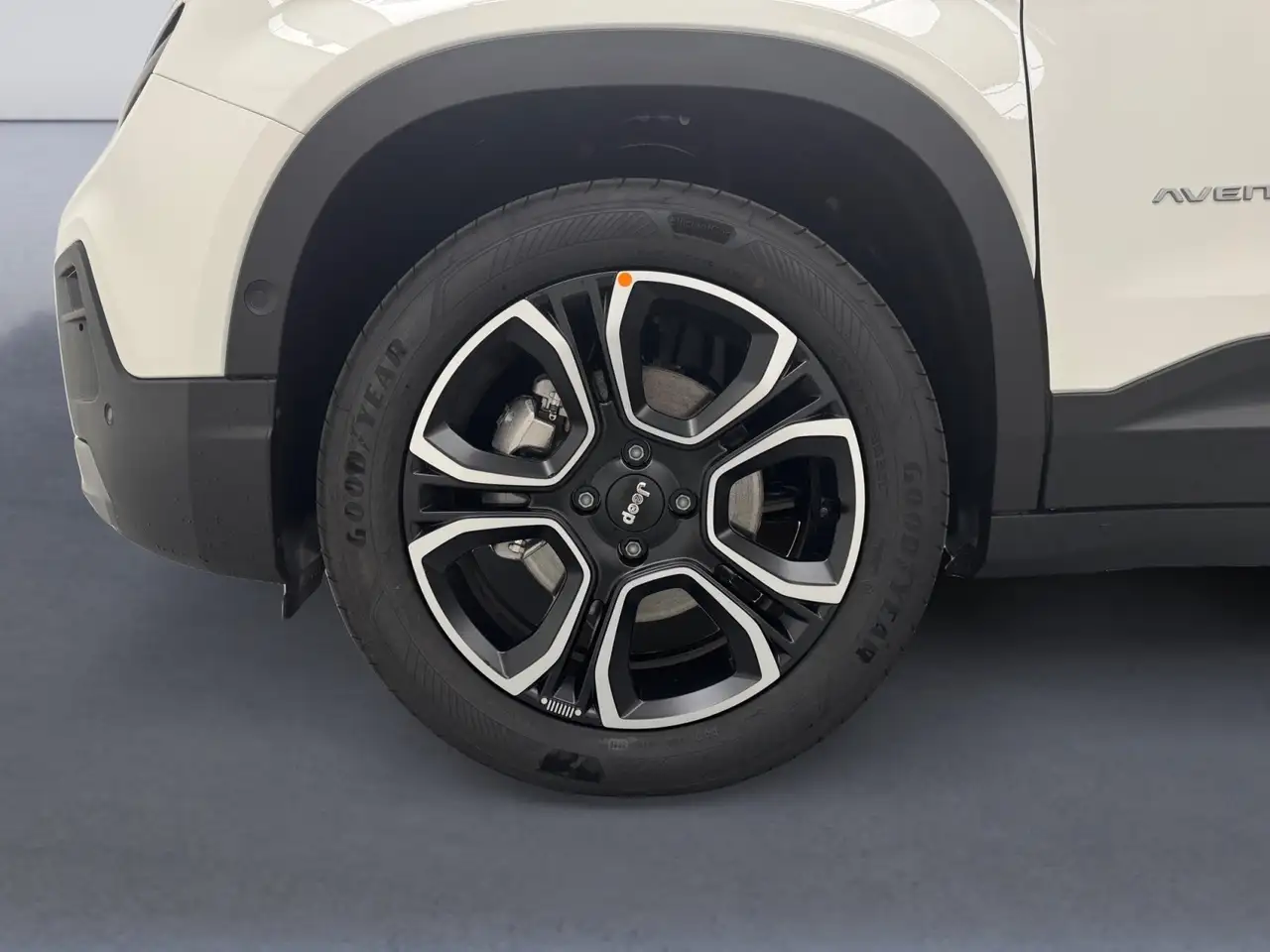 Jeep Avenger 5