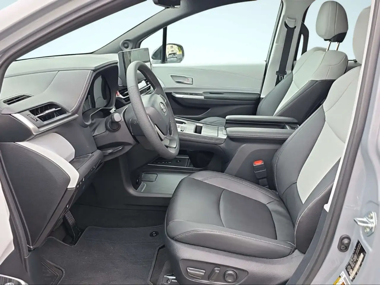 Toyota Sienna 3