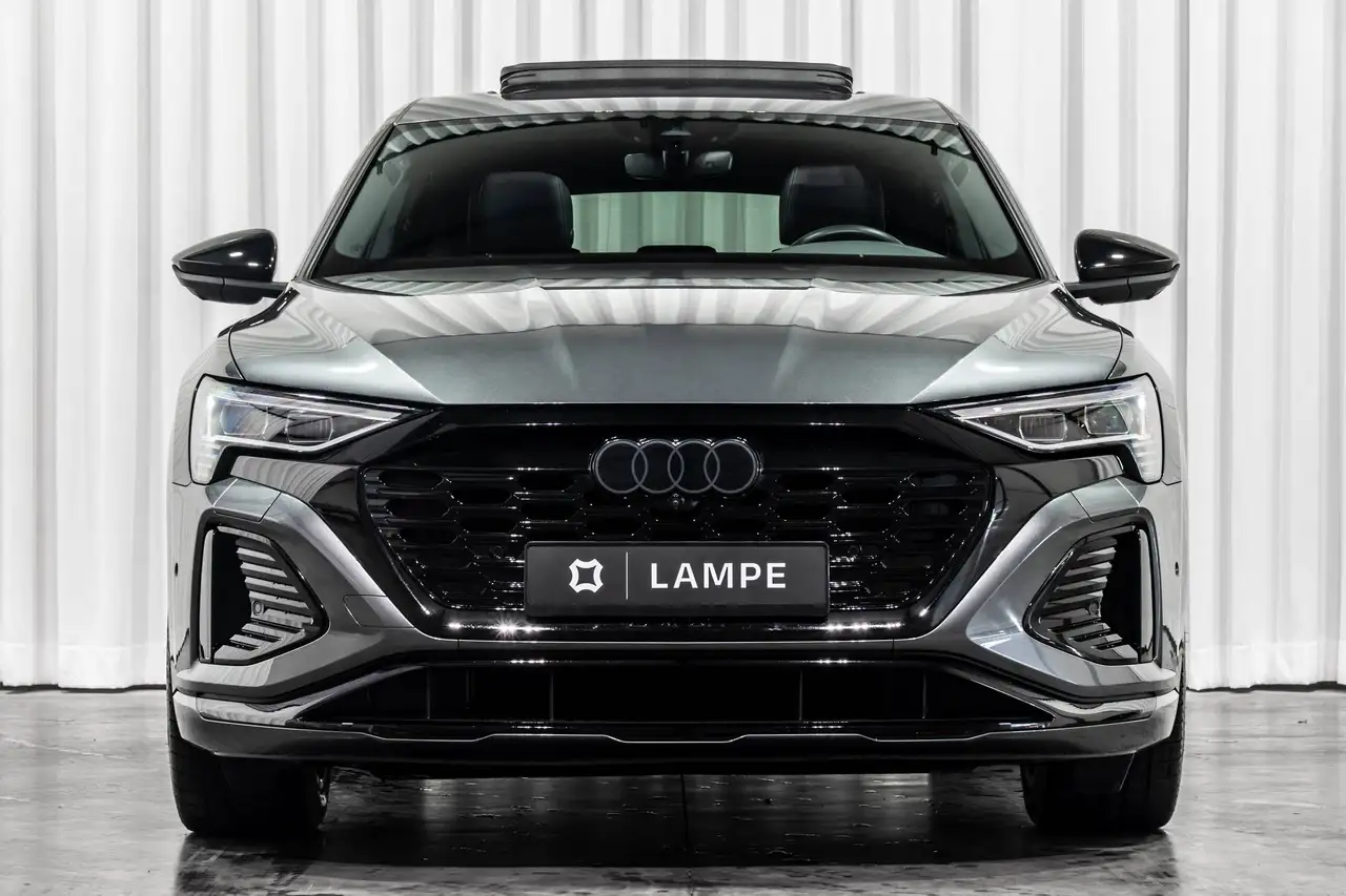 Audi Q8 2