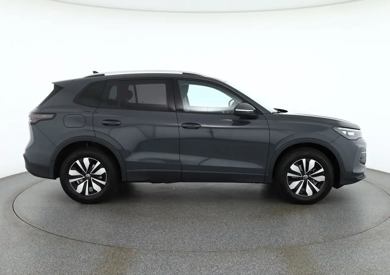 Volkswagen Tiguan 6