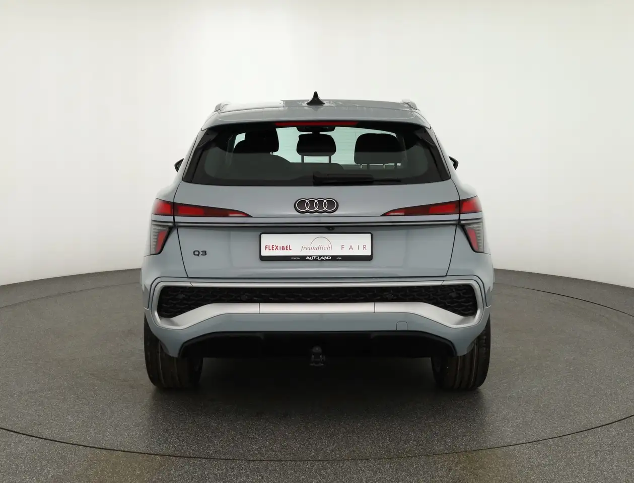 Audi Q3 5