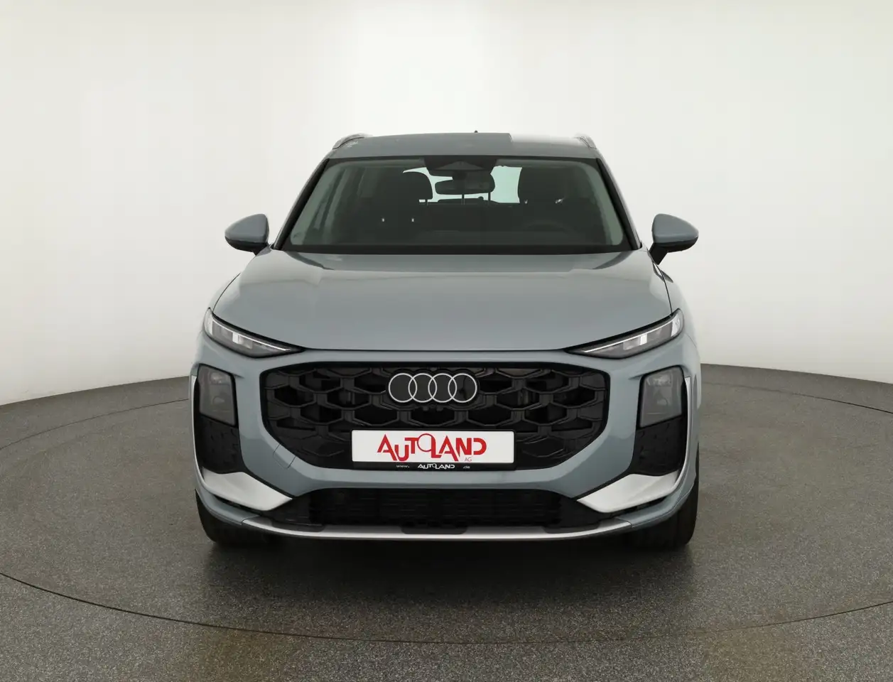 Audi Q3 9