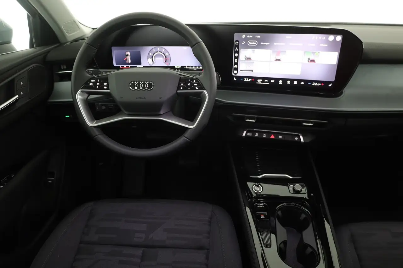 Audi Q3 11