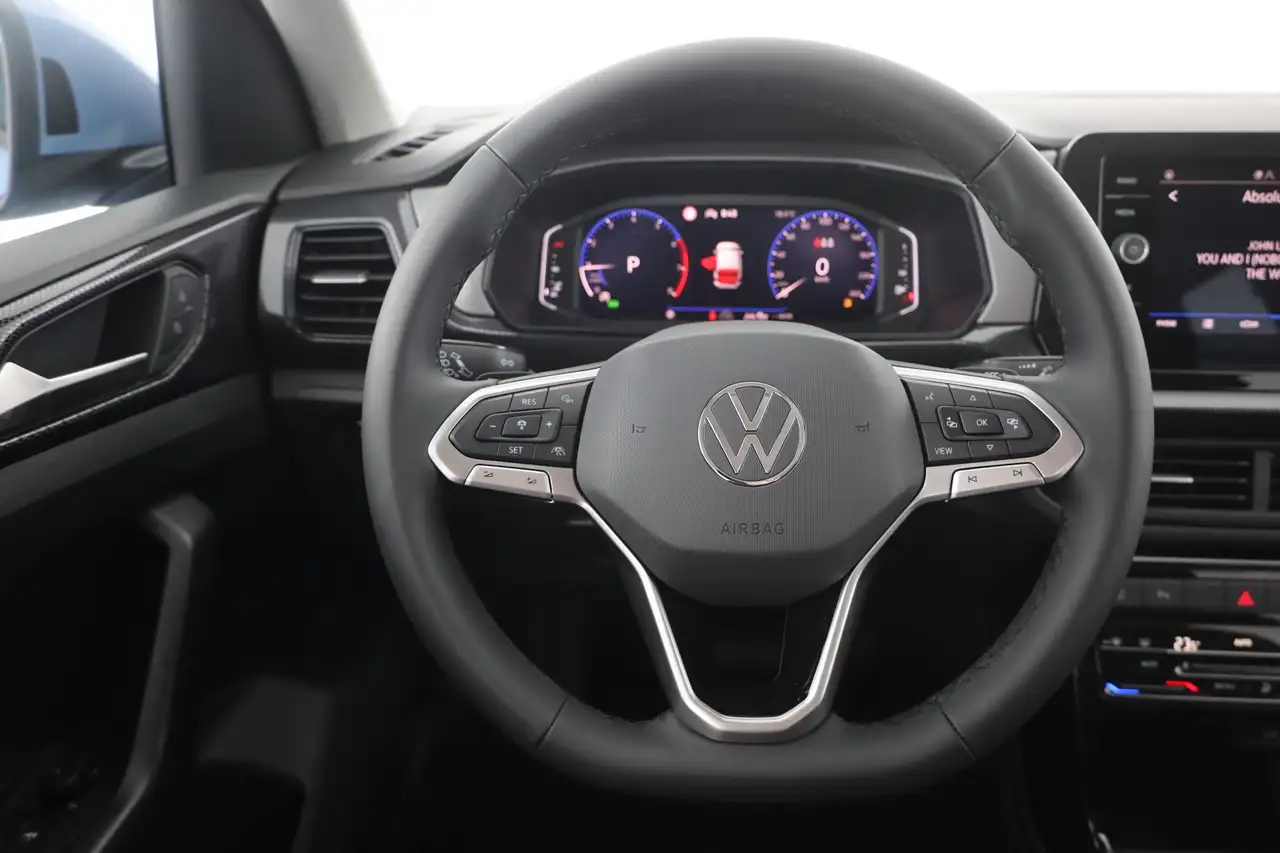 Volkswagen T-Cross 16