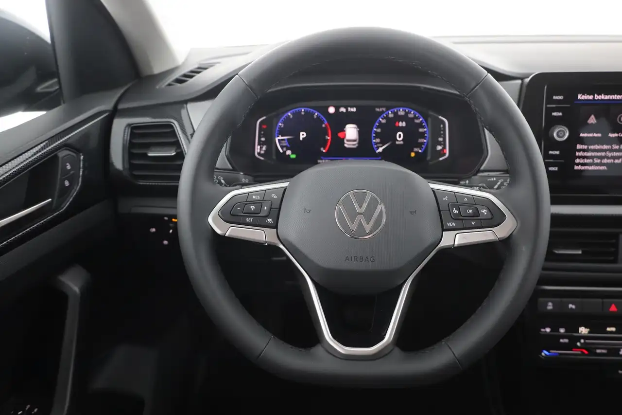 Volkswagen T-Cross 16