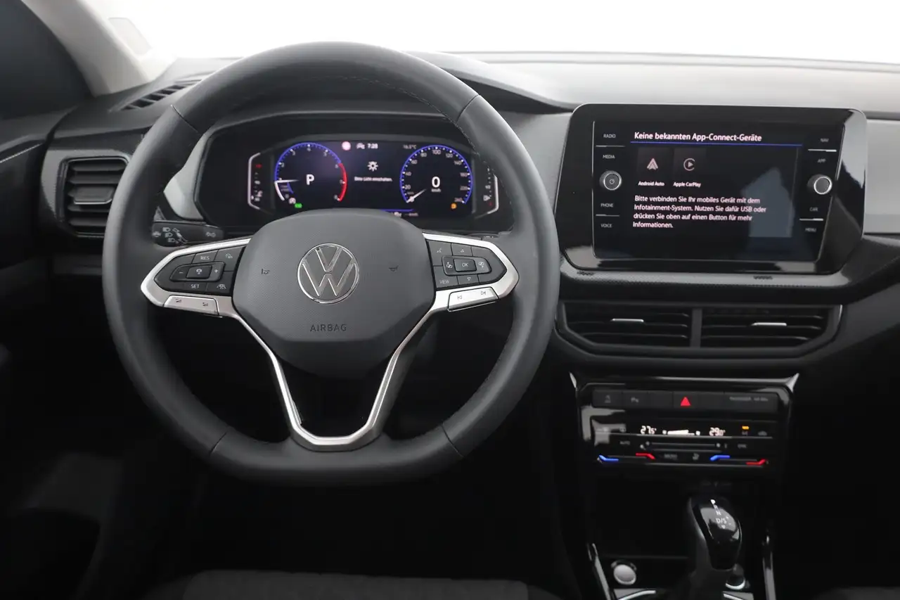 Volkswagen T-Cross 11