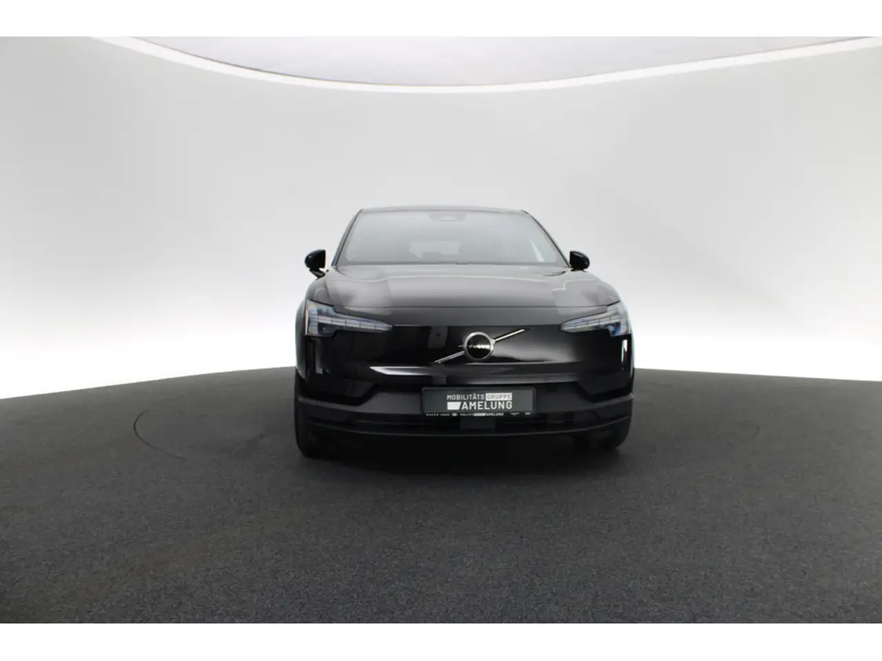 Volvo EX30 9