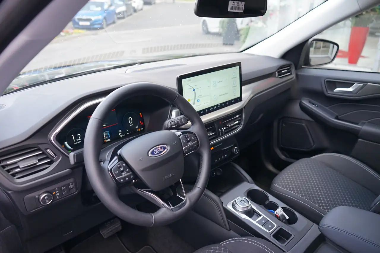 Ford Kuga 9