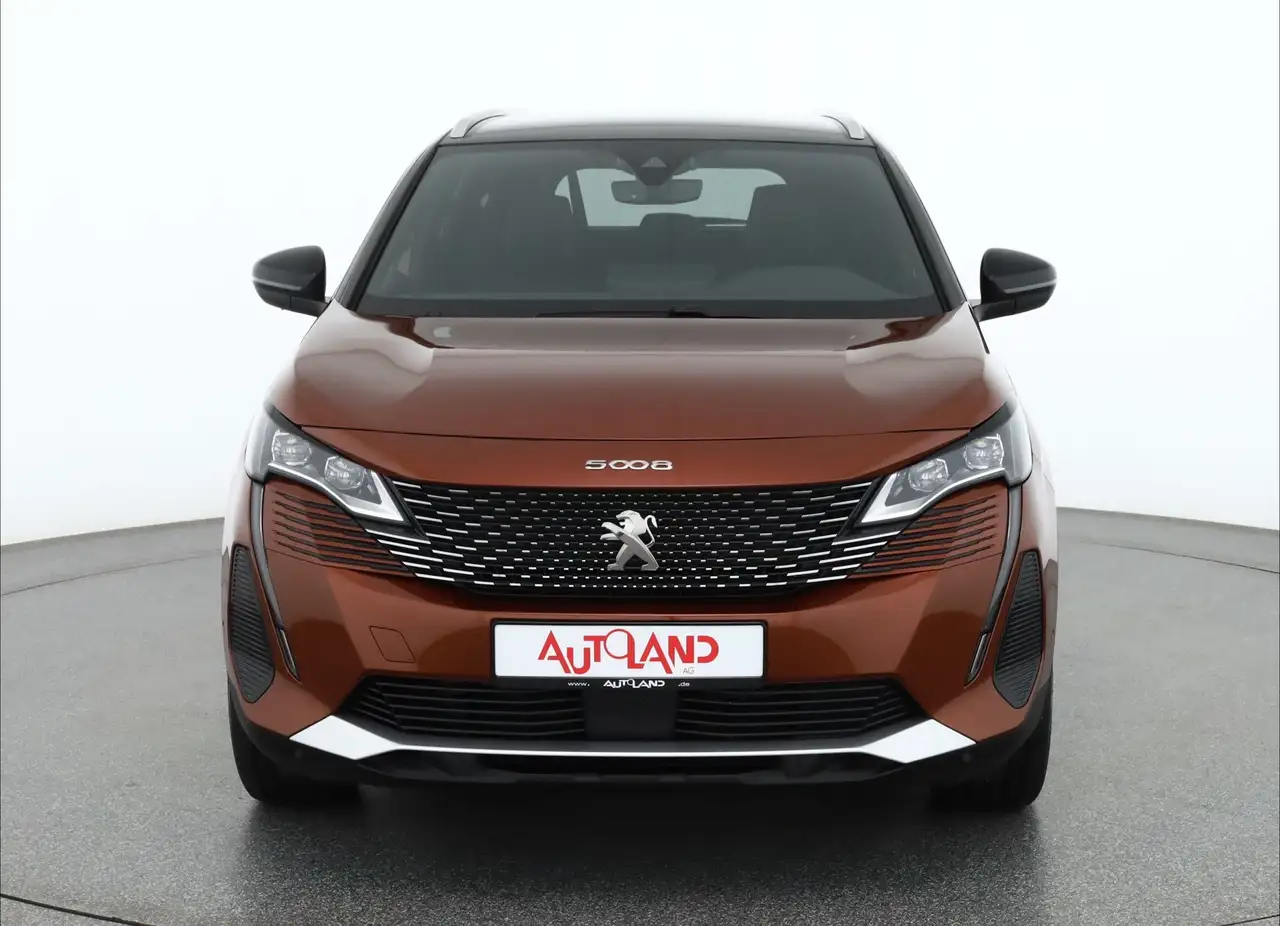 Peugeot 5008 8