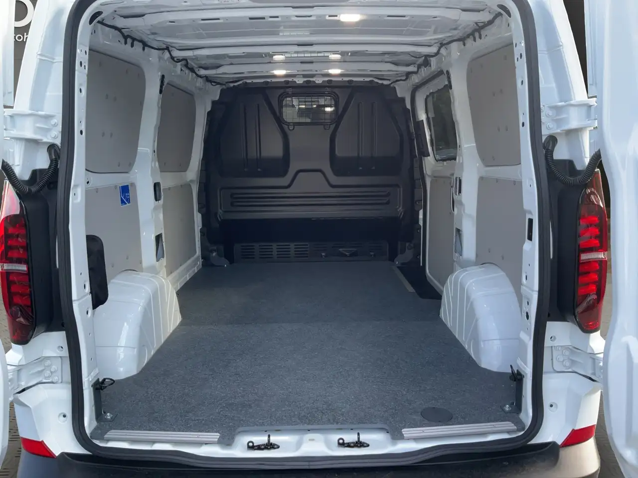 Volkswagen T7 Transporter 7
