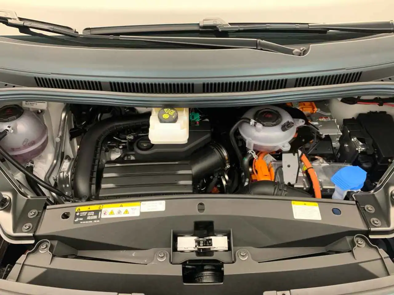 Volkswagen T7 California 16